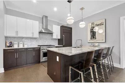 100 Garvies Point Road #1332, Glen Cove, NY 11542 - Photo 8