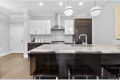 100 Garvies Point Road #1332, Glen Cove, NY 11542 - Photo 8