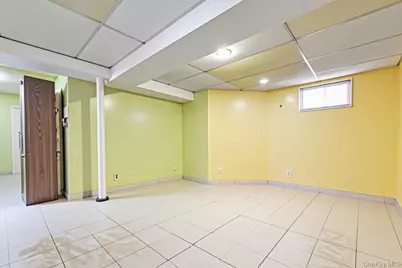 8420 Charlecote Ridge, Jamaica, NY 11432 - Photo 30