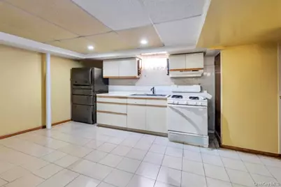 8420 Charlecote Ridge, Jamaica, NY 11432 - Photo 26