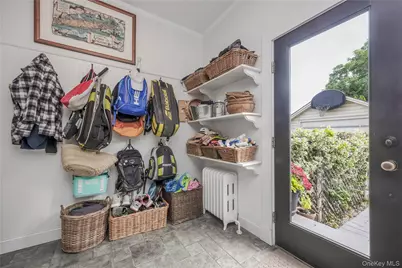 151 Church Avenue, Islip, NY 11751 - Photo 24