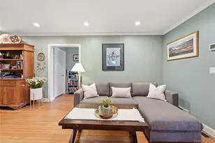 21 King St, Hampton Bays, NY 11946 - Photo 18