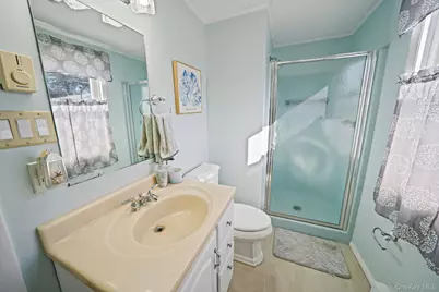 2 Dogwood Lane, Manorville, NY 11949 - Photo 24