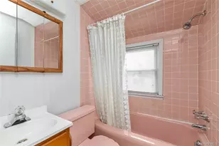 104 Vesper Ct, Babylon, NY 11702 - Photo 16