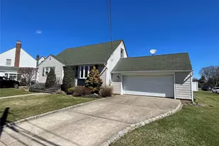 400 Foch Blvd, Mineola, NY 11501 - Photo 2