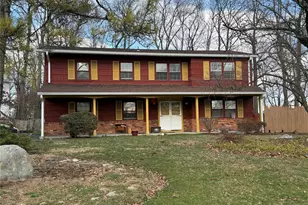 15 Bonnie Ct, Spring Valley, NY 10977 - Photo 2