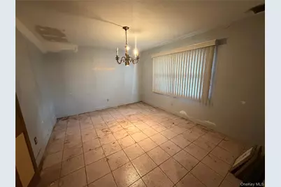 15 Bonnie Court, Spring Valley, NY 10977 - Photo 8