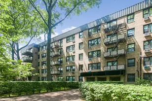 4 Birchwood Ct, Mineola, NY 11501 - Photo 16