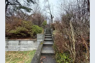 207 Morsemere Avenue, Yonkers, NY 10703 - Photo 28