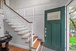 199 Hickory Grove Dr E, Larchmont, NY 10538 - Photo 10