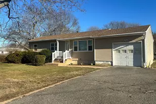16400 County Rd 48, Cutchogue, NY 11935 - Photo 2