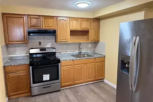 148-42 231st St, Springfield Gardens, NY 11413 - Photo 4