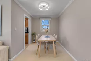 60-22 251st St, Little Neck, NY 11362 - Photo 4