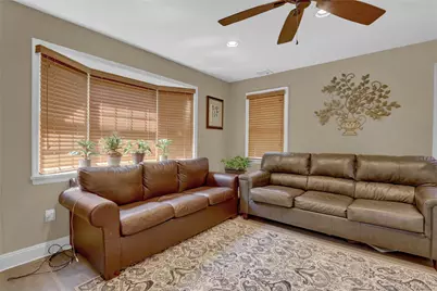 121 6th Street, Hicksville, NY 11801 - Photo 4