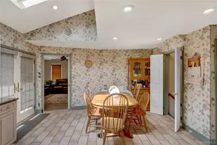 121 6th St, Hicksville, NY 11801 - Photo 12