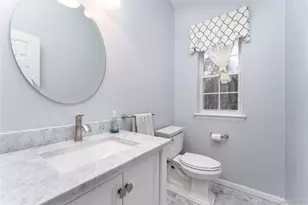 7 Framingham Ln, Shoreham, NY 11786 - Photo 18