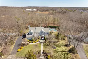 7 Framingham Ln, Shoreham, NY 11786 - Photo 34