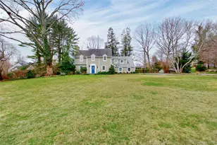 109 Country Club Dr, Port Washington, NY 11050 - Photo 30