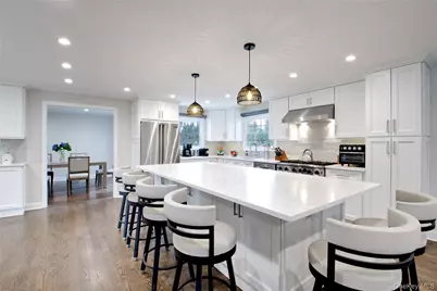 109 Country Club Drive, Port Washington, NY 11050 - Photo 8