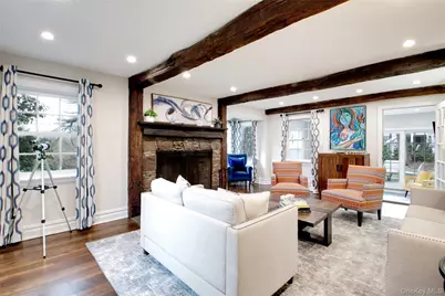 109 Country Club Drive, Port Washington, NY 11050 - Photo 4