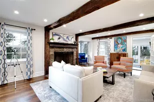 109 Country Club Dr, Port Washington, NY 11050 - Photo 4