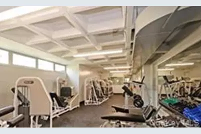 152-18 Union Turnpike #201O, Flushing, NY 11367 - Photo 8