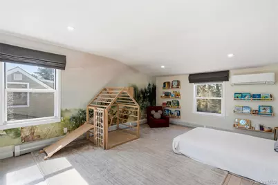 25 Leonard Road, Syosset, NY 11791 - Photo 22