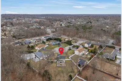 5 Donna Court, Selden, NY 11784 - Photo 22