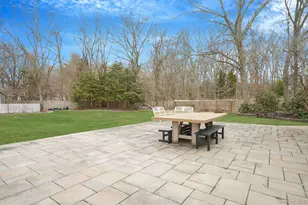 5 Donna Ct, Selden, NY 11784 - Photo 16