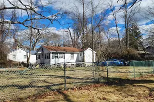 85 Woodside Rd, Mastic Beach, NY 11951 - Photo 2