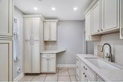 60 Herbert Herbert Avenue, Elmont, NY 11003 - Photo 26