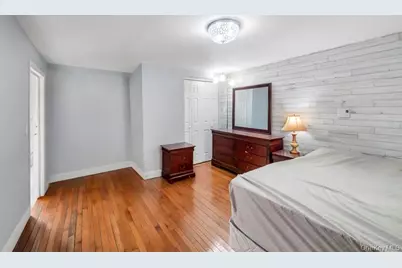 60 Herbert Herbert Avenue, Elmont, NY 11003 - Photo 36