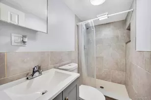 60 Herbert Herbert Ave, Elmont, NY 11003 - Photo 38