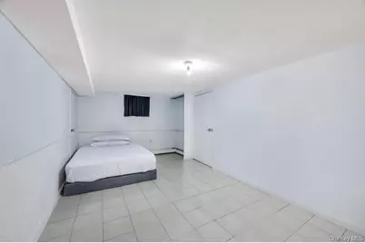 60 Herbert Herbert Avenue, Elmont, NY 11003 - Photo 40