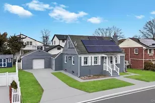 60 Herbert Herbert Ave, Elmont, NY 11003 - Photo 2