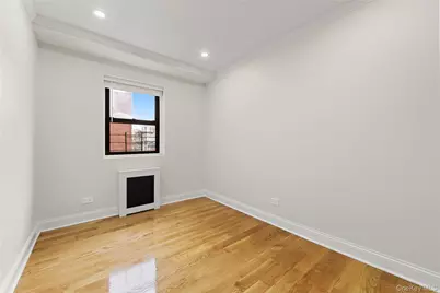 25-10 31st Avenue #3K, Astoria, NY 11106 - Photo 8