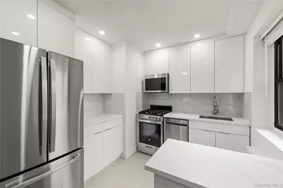 25-10 31st Avenue #3K, Astoria, NY 11106 - Photo 2