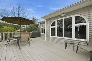 19 Keswick Ln, Plainview, NY 11803 - Photo 40