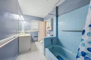 3641 Bertha Dr, Baldwin, NY 11510 - Photo 18