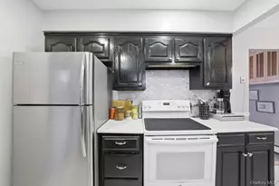 3641 Bertha Dr, Baldwin, NY 11510 - Photo 10