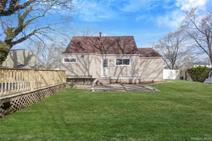 8 Elwood Rd, Centereach, NY 11720 - Photo 20