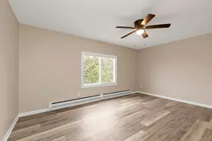 295 Plain Ct, Franklin Square, NY 11010 - Photo 12