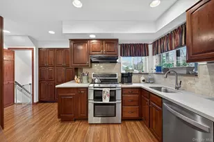 22 Morris Dr, New City, NY 10956 - Photo 12