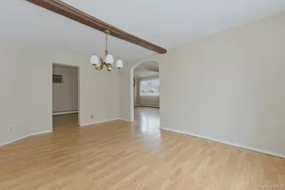 85 Spencer Avenue, Lynbrook, NY 11563 - Photo 8