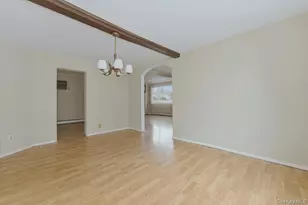 85 Spencer Ave, Lynbrook, NY 11563 - Photo 8