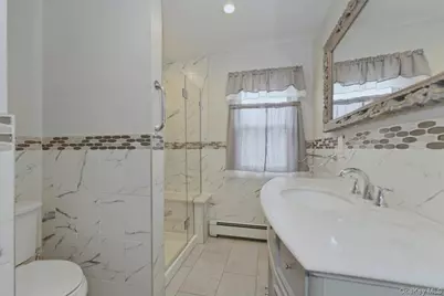 85 Spencer Avenue, Lynbrook, NY 11563 - Photo 10