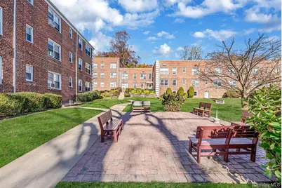 16 Edwards Street #3G, Roslyn Heights, NY 11577 - Photo 18