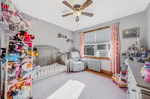 16 Edwards St, Roslyn Heights, NY 11577 - Photo 14