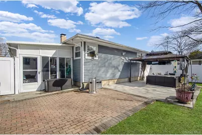 58 Pentmoor Drive, Mastic, NY 11950 - Photo 30