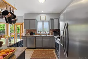 17 Woodridge Dr, Chester, NY 10918 - Photo 14